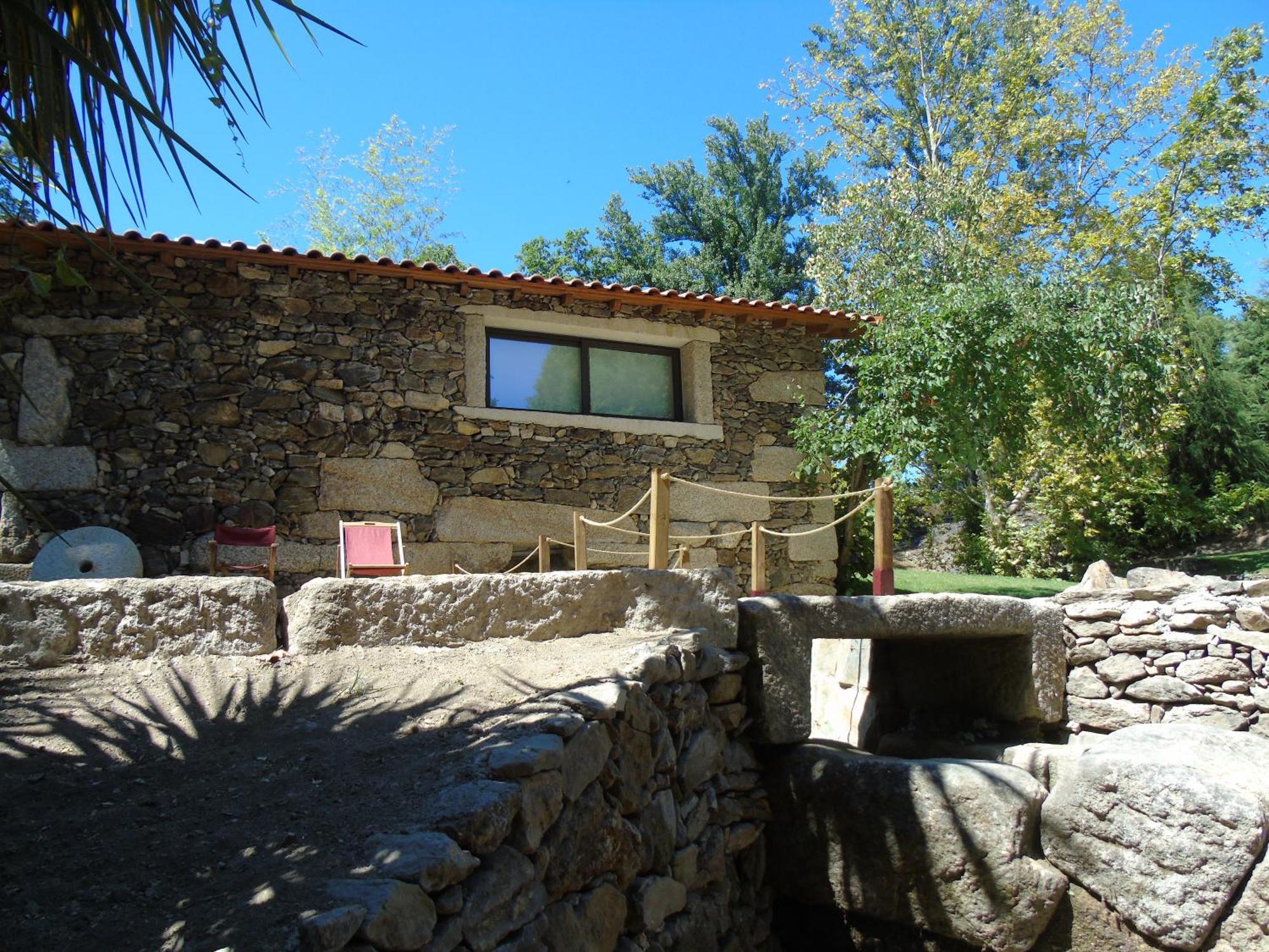 Quinta Da Chouza Agroturismo E Enoturismo Селорику-ди-Башту Экстерьер фото